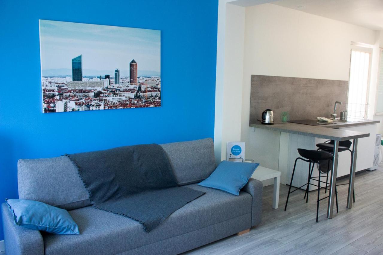 Maisonnette Avec Jardin, Parc Du Chene Apartment Bron Luaran gambar